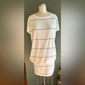 Carve Designs Fiona Coverup size Small in cloud stripe